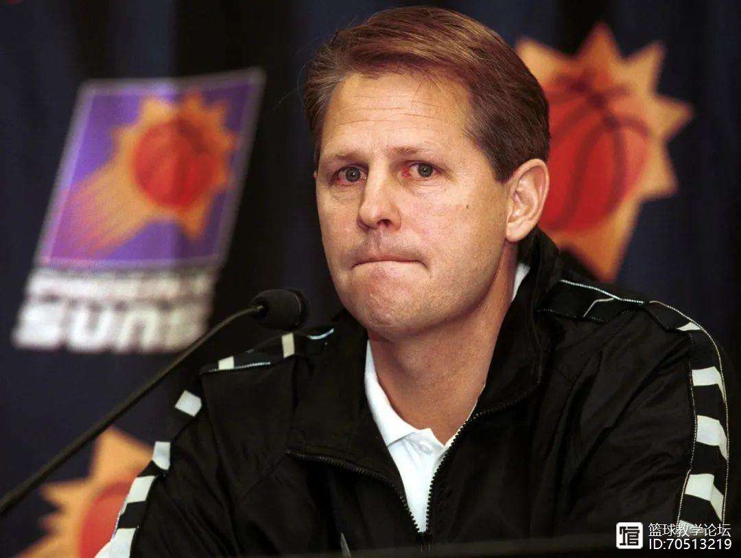 芝加哥公牛训练开放日,关键时刻官宣签约引欢呼,NBA常规赛在即,训练强度明显提升的简单介绍 芝加哥公牛训练开放日,关键时刻官宣签约引欢呼,NBA常规赛在即,训练强度明显提升的简单介绍